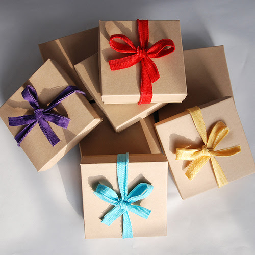Особенности производства подарочных коробок