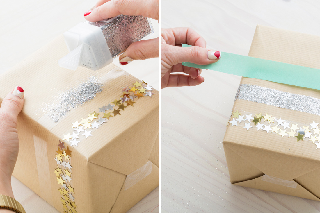 Завернуть подарок в подарочную. Упаковка подарков в упаковочную бумагу. Коробки для украшений. Упаковка коробки в подарочную бумагу. Красиво запаковать подарок в бумагу.