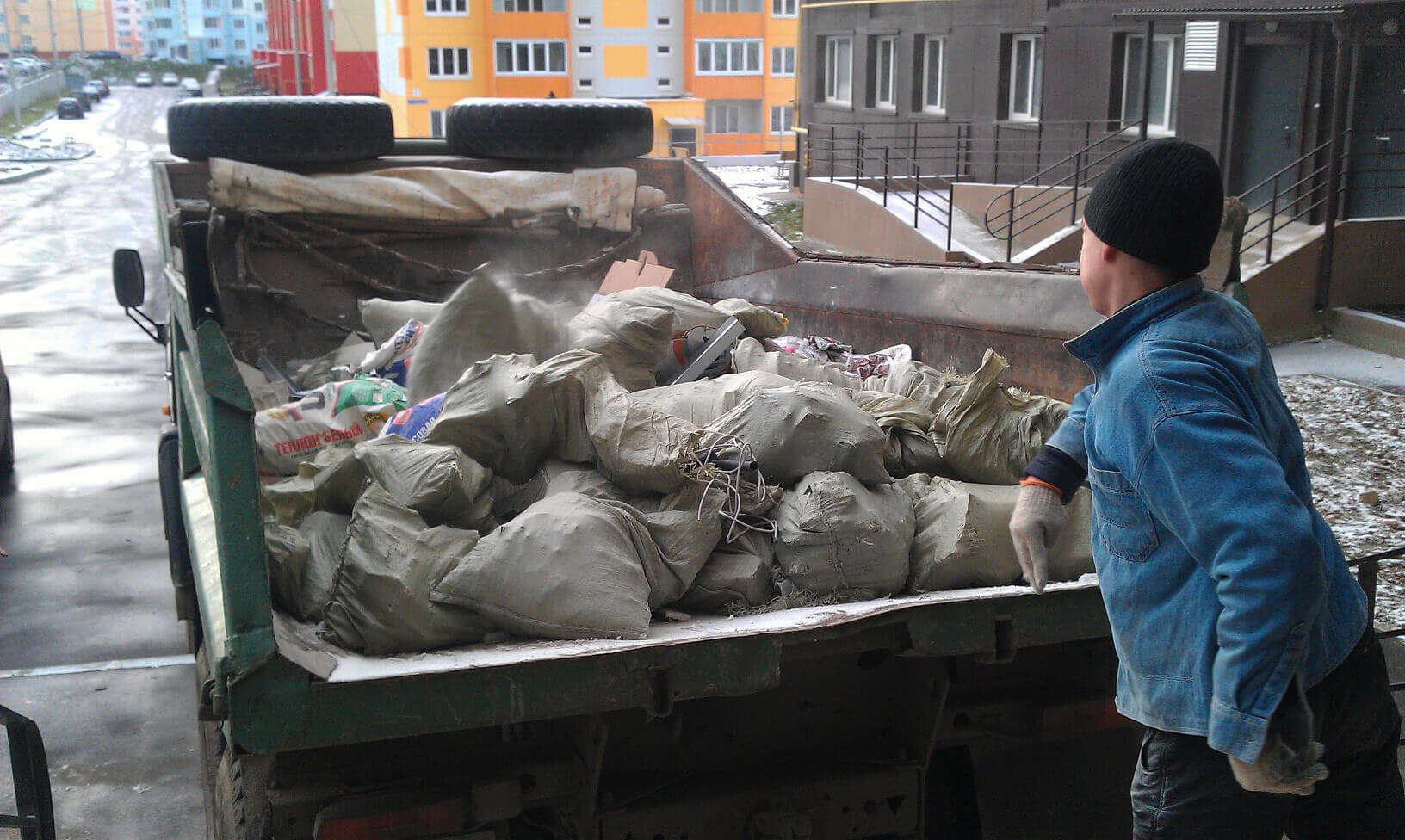 Эффективные способы вывоза строительного мусора: как избавиться от отходов без негативного влияния на окружающую среду