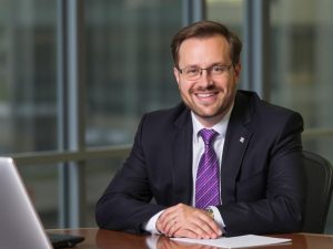 Юрист по закупкам по 44‑ФЗ: зачем нужен, что делает и как выбрать специалиста