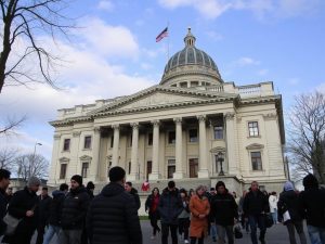 Политическое убежище: как устроен порядок предоставления и зачем это важно знать