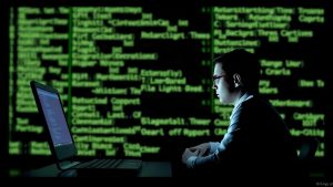Оскорбление в интернете ответственность: что грозит и как не доводить до суда