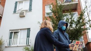 Продажа квартиры с несовершеннолетним собственником: как сделать сделку законной и безопасной